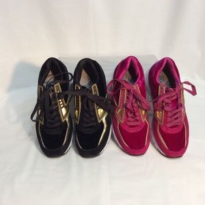 Brooks Suede Size 7.5